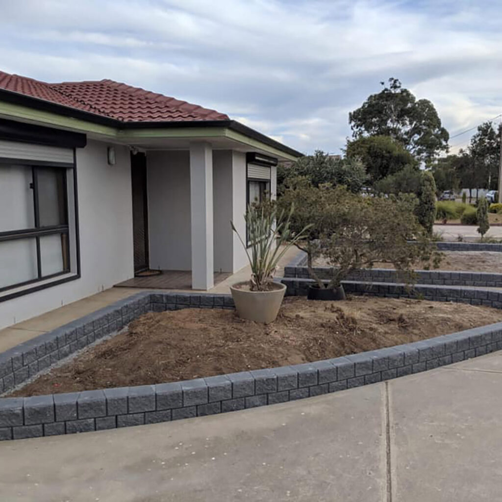 Front Garden Miniwall Block After | Charcoal | T&T Landscaping Solutions